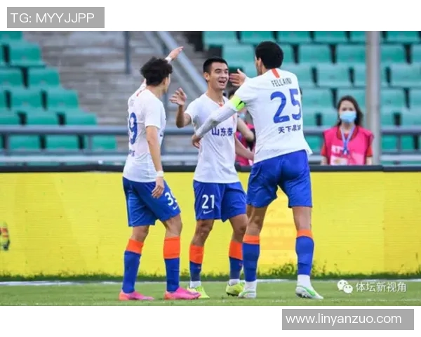 重庆羽毛球队在邀请赛中以78分高居积分榜首位展现强劲实力 重庆羽毛球队在邀请赛中以78分高居积分榜首位展现强劲实力