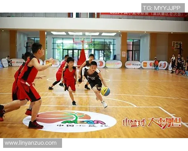 重庆篮球队心理素质引发热议球迷对球队表现的不同看法与分析