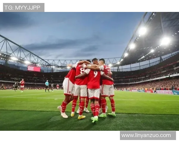 今晚阿森纳与曼联的巅峰对决谁能在英超赛场上笑到最后