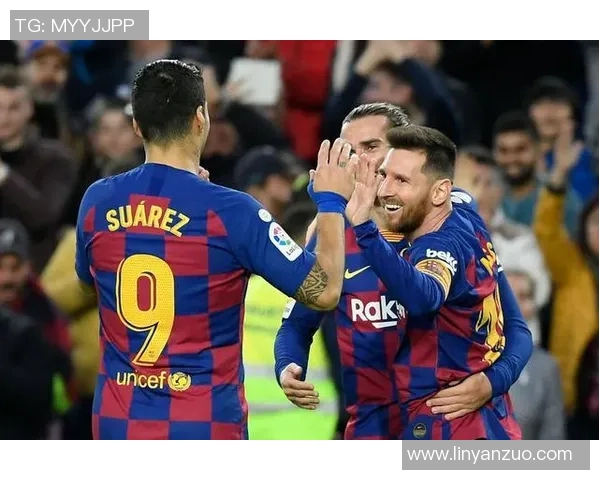 巴萨与拜仁精彩对决录像回放全程回顾与分析 巴萨与拜仁精彩对决录像回放全程回顾与分析