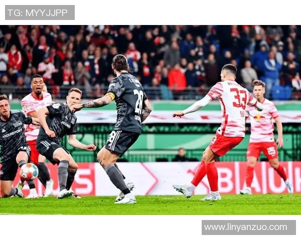 柏林赫塔与莱红牛激战正酣谁能在德甲赛场上笑到最后