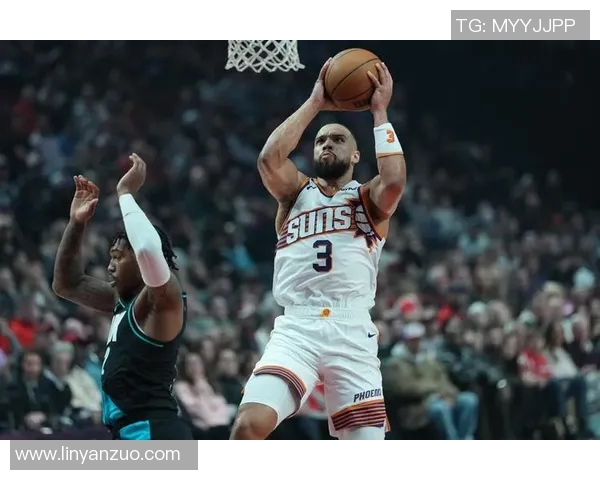 火箭队与太阳队激战回顾2019年4月8日精彩直播盛况重温