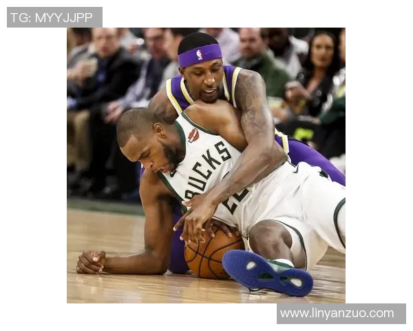 湖人对阵雄鹿精彩直播全程回顾及赛后分析尽在这里 湖人对阵雄鹿精彩直播全程回顾及赛后分析尽在这里