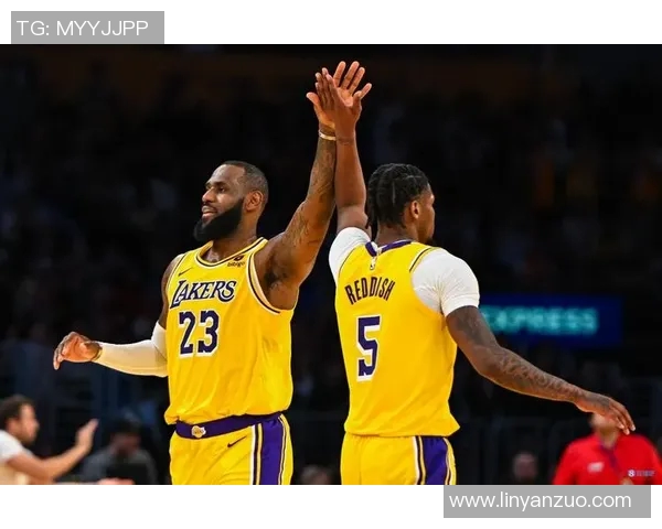 湖人对阵76人精彩比赛录像回顾与分析全场亮点不容错过 湖人对阵76人精彩比赛录像回顾与分析全场亮点不容错过