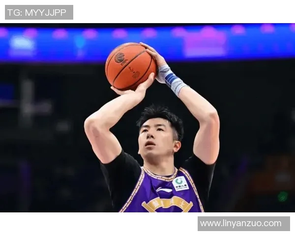 邹雨宸:在篮球场上书写青春与梦想的传奇故事 邹雨宸:在篮球场上书写青春与梦想的传奇故事