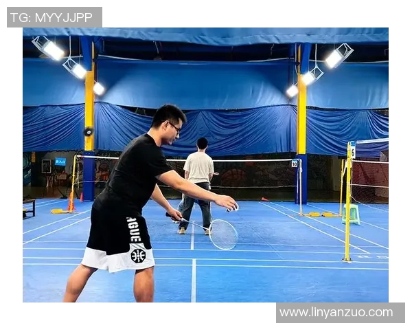 重庆羽毛球队的节奏与激情:聚焦羽毛球运动的魅力与发展 重庆羽毛球队的节奏与激情:聚焦羽毛球运动的魅力与发展