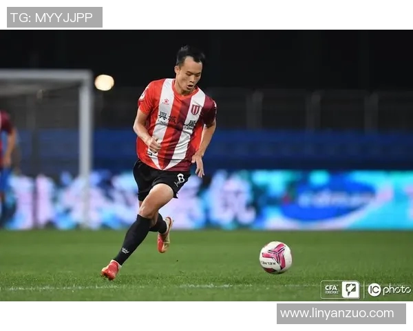 重庆足球队以72分领跑世锦赛积分榜展现强劲实力 重庆足球队以72分领跑世锦赛积分榜展现强劲实力