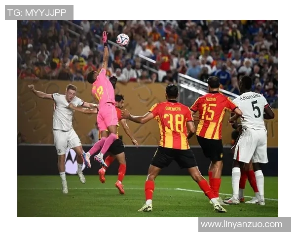 中国与突尼斯足球对决精彩视频回顾及赛后分析