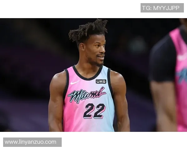 勇士与热火激战正酣2月赛季对决引发球迷热议